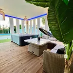Villa Muthee Luxurious Private