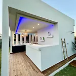 Muthee Luxurious Private *