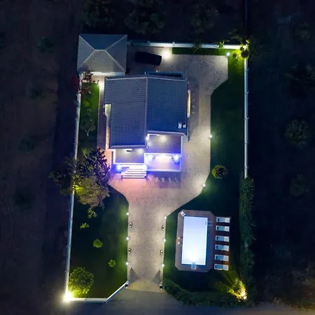 Muthee Luxurious Private Villa
