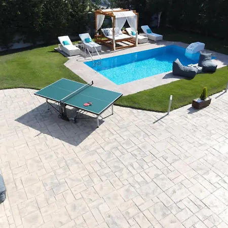 Muthee Luxurious Private *