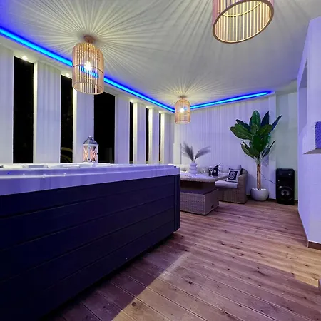 Villa Muthee Luxurious Private