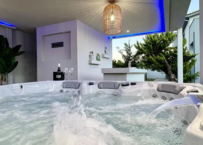 Muthee Luxurious Private