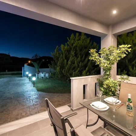 וילה Muthee Luxurious Private לגאנאס