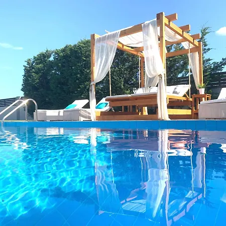 Muthee Luxurious Private * Laganas