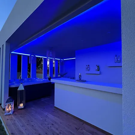 Muthee Luxurious Private *