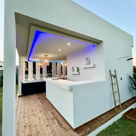 Muthee Luxurious Private *