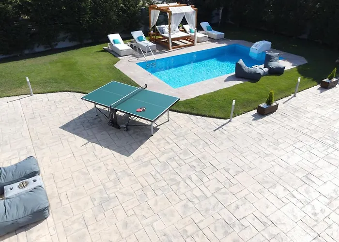 Muthee Luxurious Private *