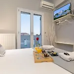Muthee Luxurious Private Laganas