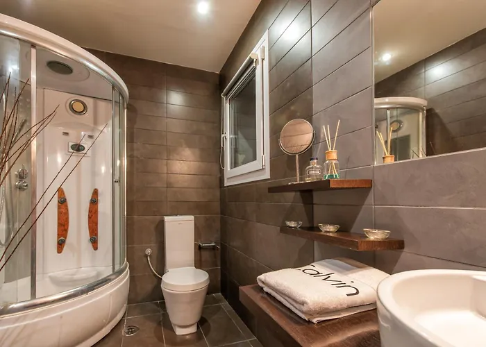 Muthee Luxurious Private